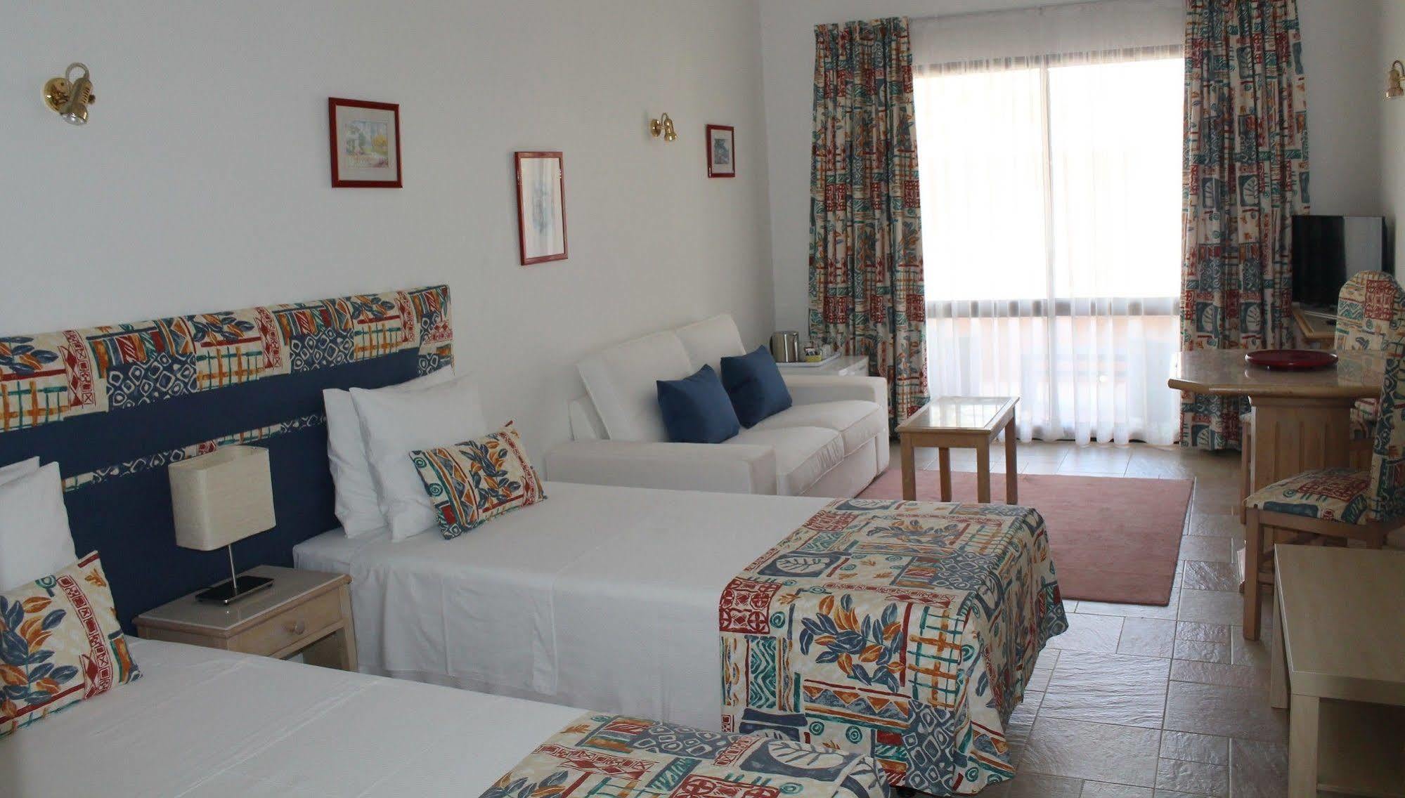 Canavial Garden (Adults Only) Lagos Exterior photo